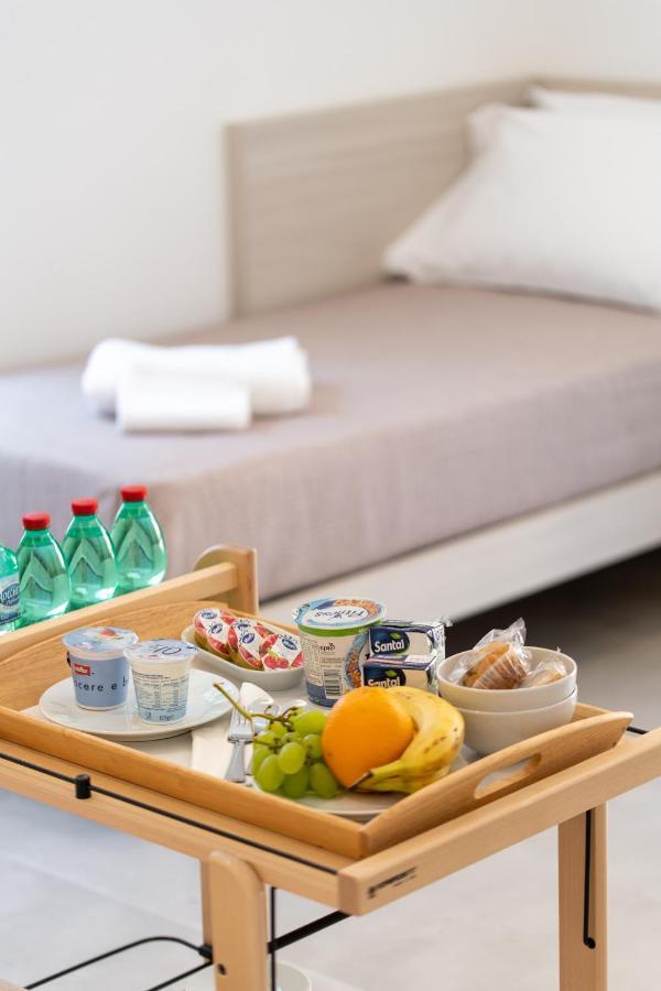 Bed and Breakfast Lux Caracciolo à Naples Extérieur photo